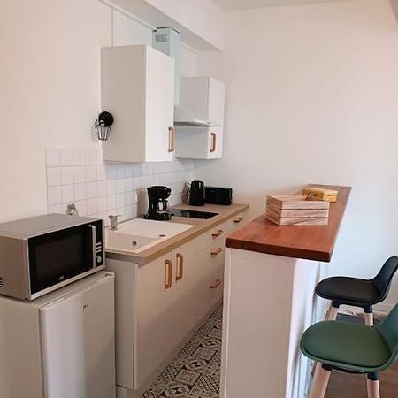 La Garconniere De Gege Apartment Tournus Exterior photo